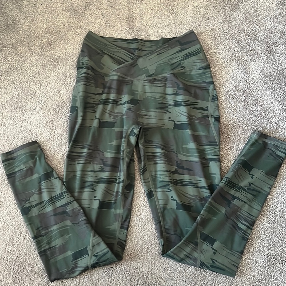 Alphalete workout pants in perfect condition